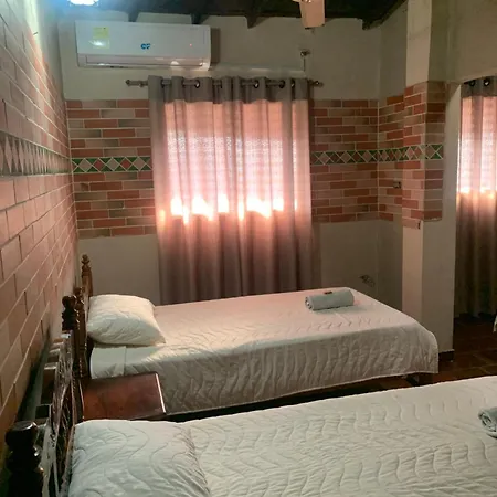 San Andres Ubicados En El Centro Historico Hotel Mompos